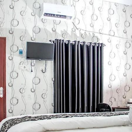 Samar Wulu Guest House Syariah Mitra Reddoorz Near Ketapang Ketapang  Exterior foto